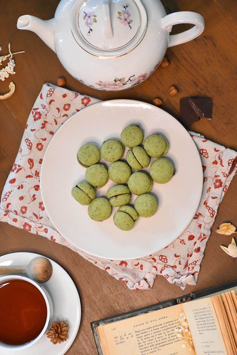 Baci di Dama - Cocoa & Pistachio