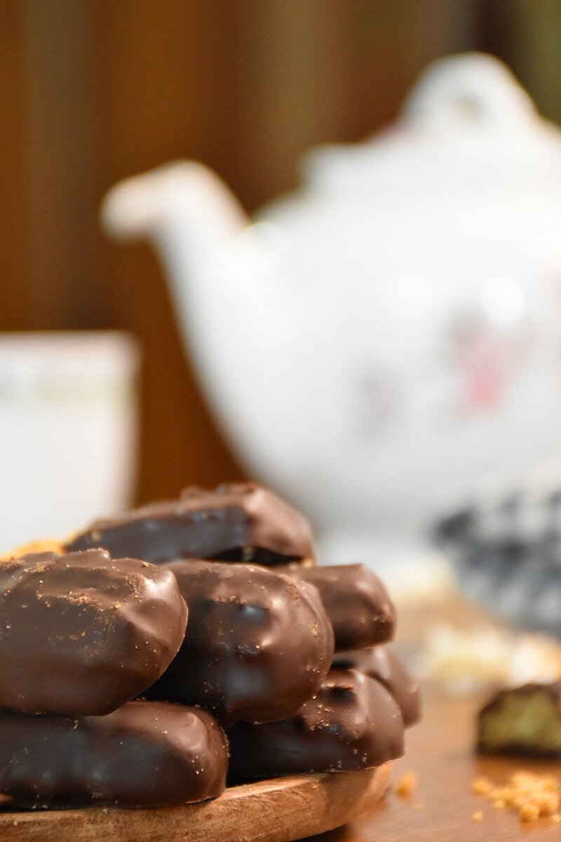 Crumiri Cookies - Classic & Chocolate