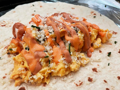 Everything Aioli Garnishing Squeeze